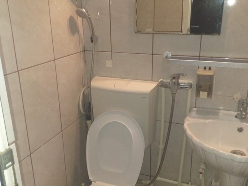 Inchiriere garsoniera Piata Chibrit Piata Chibrit metrou 1 Mai strada